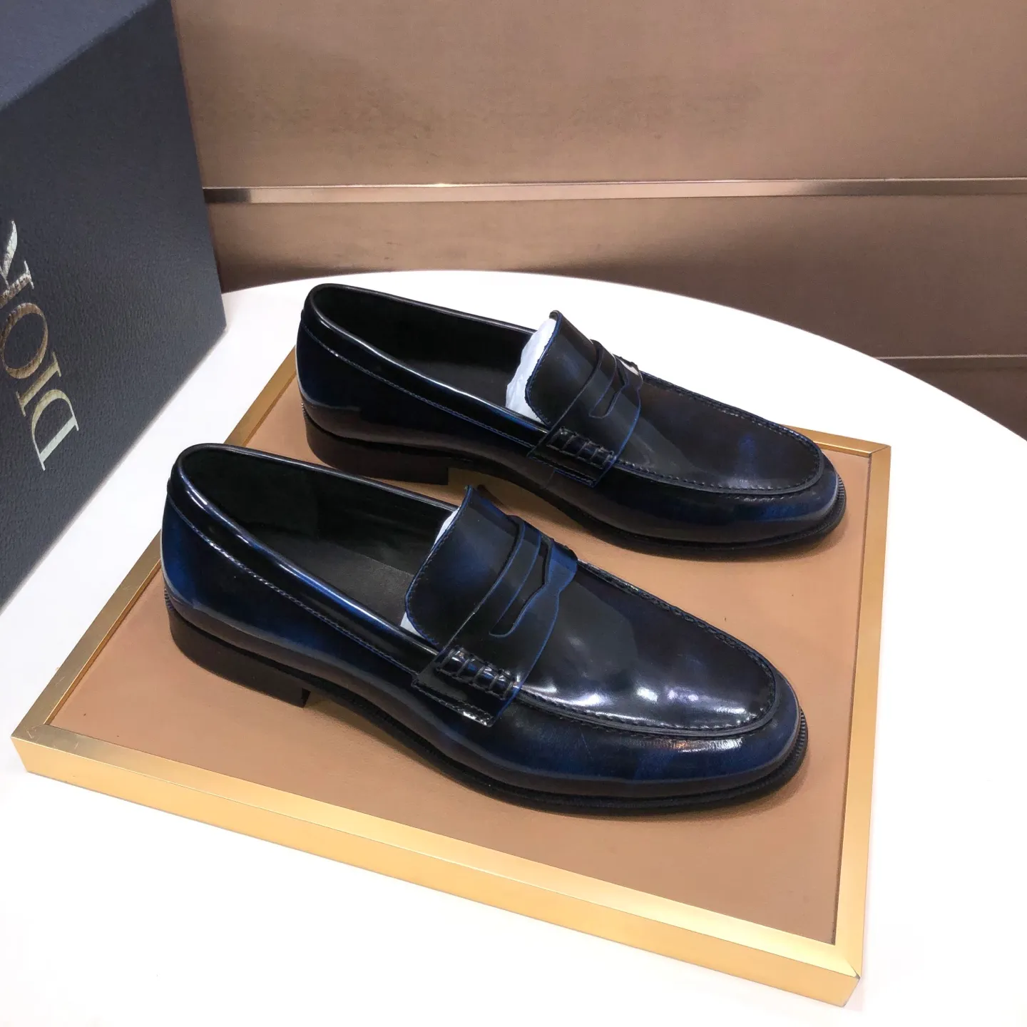 Men's shoes 💰580💰[Dior] (water-dyed cowhide lining) Dior original 1:1 high-quality factory, imported original materials, imported raw cowhide, water-dyed cowhide lining, original TPU outsole, code number: 39-44 (45 customized)